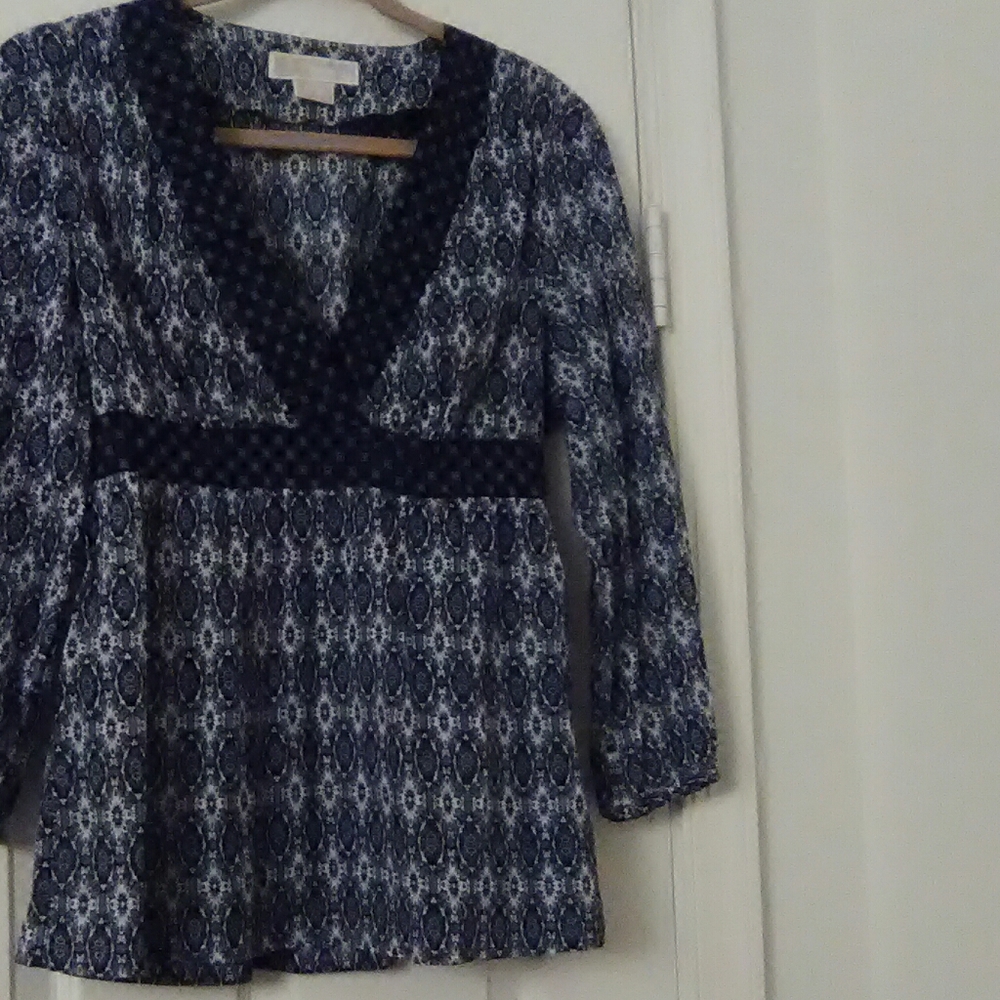 Super cute EPC Michael Kors size M Ladies Top